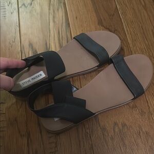 Steve Madden Black Sandals Minimalist Design